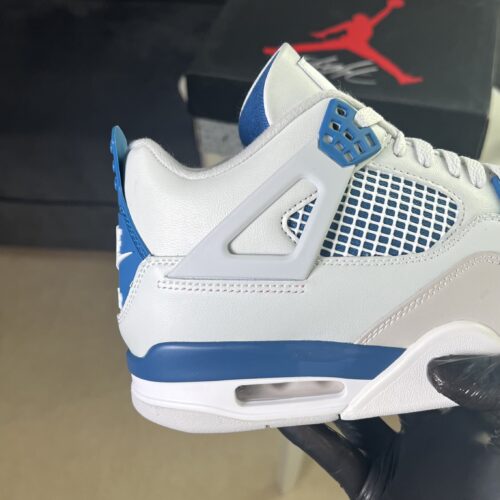 Air Jordan 4 "Military Blue" - Image 3